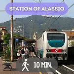 アパート 10 Minutes' Walk From The Railway Station *